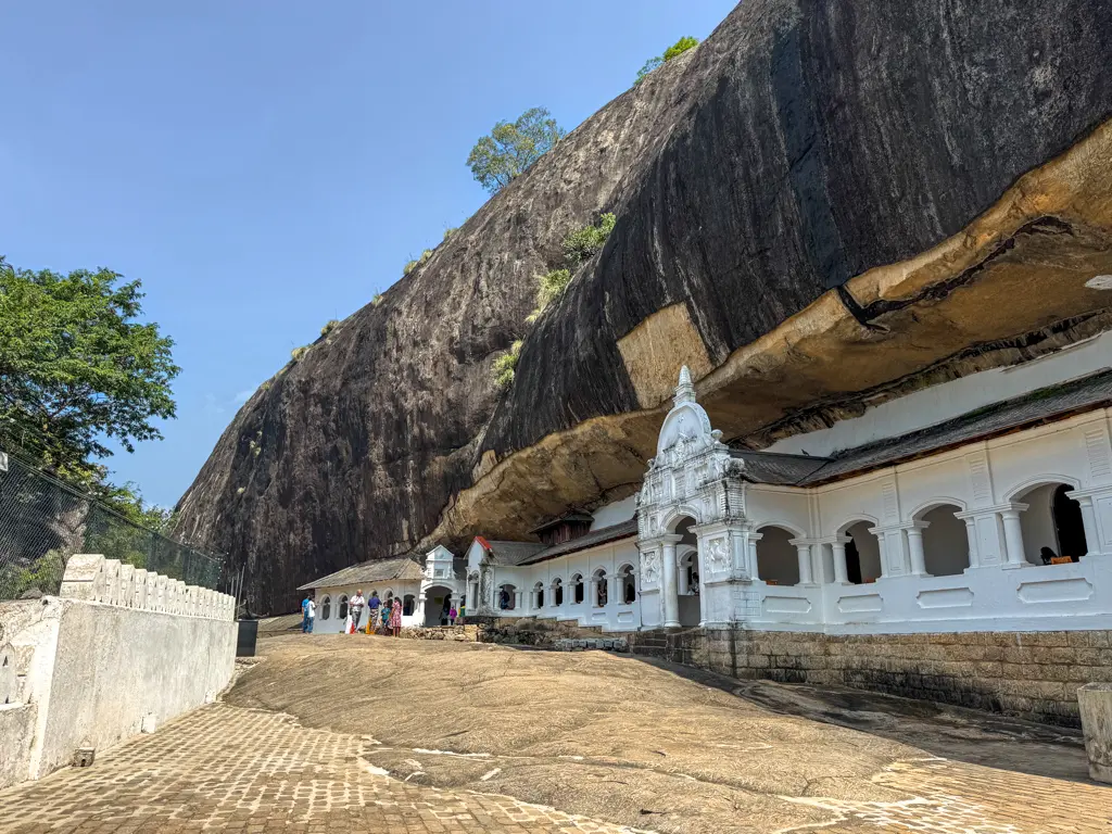Dambulla cave temple